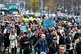 20-11-2021 Breda - Voor de 2e keer is er de protestactie  076AAN gehouden. De 1e actie ging vanuit de cultuur sector. Nu liepen er ook mensen die tegen vaccinatie de coronapas en 2G zijn. - Fotokrant