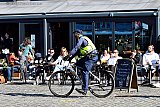 02-03-2021 Breda -  Kort nadat de terrassen open waren fietste handhaving langs om polshoogte te nemen.
 - Fotokrant