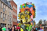13-02-2024 Prinsenbeek - De winnaar met voorop politicus BBB Caroline van der Plas als koe vertrok als laatste naar de sloop. - Fotokrant