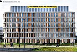 16-03-2020 Breda - NAC supporters hebben een gigantisch spandoek op het AMPHIA ziekenhuis gehangen waarop staat  &ldquo;HIER WERKEN DE HELDEN VAN BREDA  !&ldquo; - Fotokrant