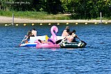 09-05-2020 Breda - Badgasten dobberde bij een temperatuur van 25C heerlijk in de zomerzon op het water. - Fotokrant