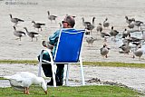 20-05-2021 Breda - Het mooie weer zorgt al voor badgasten. Het is al vroeg in het jaar druk op het strand aan de Asterdplas.
 - Fotokrant