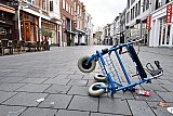 16-03-2020 Breda - De stad is getroffen door het Coronavirus. Het sluiten van de horeca heeft tot gevolg dat de binnenstad er verlaten bij ligt. Burgers maken zich grote zorgen om hun gezondheid maar hebben wel begrip voor de maatregelen. - Fotokrant