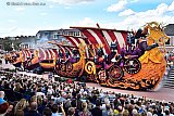 01&ndash;09-2019  Zundert - Winnaar van het Bloemencorso is buurtschap Tiggelaar met deze prachtige creatie Vikings. - Fotokrant