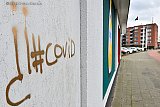 18-02-2021 Breda  - De Blind Walls Gallery op voormalig winkelcentrum De Lunet is beklad. In goud is er het woord Covid met enkele symbolen op gespoten. - Fotokrant