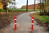 29-11-2019 Breda - Rondom de Asterdplas vinden veranderingen plaats. De weg naar de achterste parkeerplaats is afgesloten op www.planbreda.nl kunnen wijkbewoners stemmen over de verdere invulling van de plannen. - Fotokrant