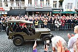 29-10-2019 Breda -  Uiteindelijk ging het natuurlijk allemaal om de Poolse strijders en die kwamen onder luid applause in jeeps voorbij. - Fotokrant