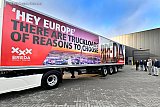11-12-2019 Breda - Bij Nouwens Transport is de nieuwe Breda oplegger onthuld. De oplegger gaat Breda promoten in heel europa. - Fotokrant