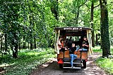 12-06-2022 - Breda - Tijdens een rondrit met een Jan Plezier kwam men over het normaal niet toegangkelijke landgoed De Burgst. - Fotokrant