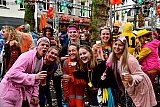 11-11-2019 Breda - Elf Elf op de Grote Markt begon nog rustig&hellip;. - Fotokrant