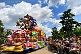 07-06-2022 Prinsenbeek - Heel wat mensen kwamen kijken en het publiek stond op sommige plekken wel 15 rijen dik. - Fotokrant