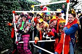 15-02-2020 Breda - Bij lijstenmakerij Jan d'Art werden de carnavalswandelaars ingelijst. - Fotokrant