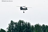 07-05-2025 Breda -  Boven het buitengebied van de stad oefenen chinook helikopters met het  vliegen met lading onder de helikopter. - Fotokrant