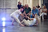 26-06-2022 Breda - In de Grote of Onze Lieve Vrouwekerk gaf dansgezelschap LeinieRoebana uit Amsterdam een voorstelling. - Fotokrant