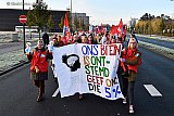 20-11-2019 Breda - Met vlaggen en spandoeken liepen de boze actievoerders een mars. - Fotokrant