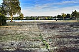 01-09-2022 Breda  - Het festivalterrein aan de Asterdplas waar popfestival Duikboot is gehouden is helemaal leeg. Als het gaat regenen kan het gras op de ligweide zich gaan herstellen. - Fotokrant