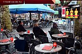 29-11-2022 Breda - Voor de horeca op de Grote Markt was het bepaald geen feest. Door het vroege tijdstip was het er slap. - Fotokrant