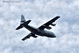 23-03-2023 Breda - Een C130 Hercules transportvliegtuig van de Koninklijke Luchtmacht maakt gebruik van het laagvlieggebied aan de rand van de Haagse Beemden. - Fotokrant
