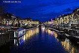 12-01-2026 Breda - De sneeuw is inmiddels gesmolten. Het ijs aan het ontdooien, en wat nog wel even blijft is de sfeervolle feestverlichting aan de haven. - Fotokrant