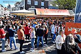 27-04-2022 Breda - De binnenstad beleefde een van z'n drukste dagen in jaren. Vanwege de veiligheid werd opgeroepen niet meer naar het centrum te komen. - Fotokrant