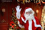 24-12-2025 Breda - De afgelopen dagen verbleef de kerstman in De Barones . Veel mensen bezochten hem en gingen met hem op de foto. Inmiddels is hij vertrokken.  Via google Santa Tracker is hij nog een paar dagen te volgen. - Fotokrant