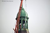 23-03-2026 Breda - Het was letterlijk balanceren op de rand van het hekje. - Fotokrant