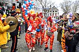 21-01-2024 Breda - In een kleine Klunparade kwamen de deelnemers over de Grote Markt. - Fotokrant