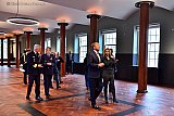 08-11-2022 Breda - Zijne Majesteit Koning Willem Alexander kreeg na een bezoek aan Het Blokhuis een rondleiding door het kasteel van oa de architect van het Rijksvastgoedbedrijf. - Fotokrant