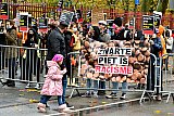 13-11-2021 Breda -  Nadat  ouders en kinderen bij de sint waren geweest werden ze bij het verlaten van het stadspark geconfronteerd met de actievoerders van KOZP (Kick Out Zwarte Piet). - Fotokrant