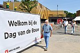 17-06-2023 Breda - In september gaat de nieuwe sportaccommodatie De Kragt open. Tijdens de Dag van de Bouw konden mensen er al even een kijkje nemen. - Fotokrant