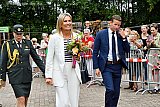 30-08-2024 Zundert - Vervolgens vertrok koningin Maxima naar het volgende buurtschap dat ze zou bezoeken. - Fotokrant