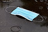 03-07-2021 Breda -De regels rond de mondkapjes zijn inmiddels al een tijdje versoepeld. Toch zijn mondkapjes nog in het straatbeeld terug te vinden.  - Fotokrant