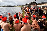 01-01-2024 - Terheijden - Door het hoge water was de grasstrook een stuk kleiner dan vorig jaar. - Fotokrant