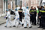 06-03-2019 Breda - Als alles gefotografeerd is gaat een team van forensische specialisten het pand van de juwelier binnen voor verder sporen onderzoek. - Fotokrant