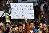 06-11-2019 Breda - Voor de leerlingen van deze meester ziet het er somber uit als de minister bij zijn standpunt blijft. - Fotokrant