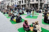 28-03-2021 Breda - Ook op de Havermarkt waren de kleedjes allemaal in gebruik.De horeca houd deze actie omdat ze boos zijn dat de terrassen niet open mogen.
 - Fotokrant