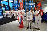 08&ndash;10-2019 Breda - Boze verpleegsters verzamelde zich al vroeg in de hal van het ziekenhuis. - Fotokrant