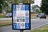 12-06-2020 Breda - In het straatbeeld zijn weer meer auto&rsquo;s te zien en langs de weg staan posters met de hoopvolle tekst .Het Wordt Weer Beter.  - Fotokrant