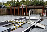 20-09-2023 Breda - Een van de rondvaarboten die rond het centrum vaart is toegankelijk voor rolstoelen. Hierin zit een speciale lift. - Fotokrant