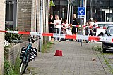 09-08-2019 Breda - Op de stoep stond een koffie kopje en ook was met een emmer bewijsmateriaal afgedekt. - Fotokrant
