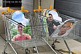 06-02-2021 Breda - De foto's die op de tribunes hebben gestaan stonden voor de NACfans klaar in winkelwagentjes. - Fotokrant