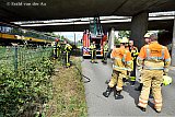 09&ndash;09-2019 Breda - Specialisten van Prorail overleggen hoe ze het ongeval gaan aanpakken. - Fotokrant