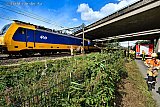 09&ndash;09-2019 Breda - De stad is ontsnapt aan een treinramp. Een graafmachine die stil viel op de overweg nabij Prinsenbeek heeft een personentrein geschampt. - Fotokrant