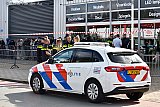 08-10-2022 Breda -  2 mensen zijn er door de politie aangehouden. Daarna keerde de rust terug. Wat nog wel een tijd bleef was de lange rij. - Fotokrant