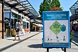 23-06-2020 Breda - Er zitten opnieuw versoepelingen van de Coronamaatregelen aan te komen. Toch blijft 1,5 meter afstand houden belangrijk. Onder andere om boodschappen Veilig en Sociaal te kunnen doen. - Fotokrant