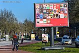 01-03-2021 Breda - Deze maand vinden de Tweede Kamer verkiezingen plaats. In de stad zijn de verkiezingsborden al geplaatst. Er kan dit jaar vanwege het coronavirus 3 dagen gestemd worden. 15, 16 en 17 Maart. - Fotokrant