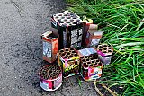 04-10-2023 Breda - Vuurwerkrestanten zijn de stille getuige van het siervuurwerk dat mensen hebben afgestoken in natuurgebied De Vierde Bergboezem. Wat deze mensen kennelijk niet weten is dat ze dit op een plek hebben gedaan waar zeldzame diersoorten voorkomen. - Fotokrant
